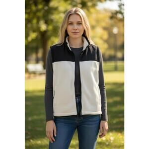 Ladies Storm Tech Lined Fleece Vest Sz L Two Toned Zip Pockets Inside and Out